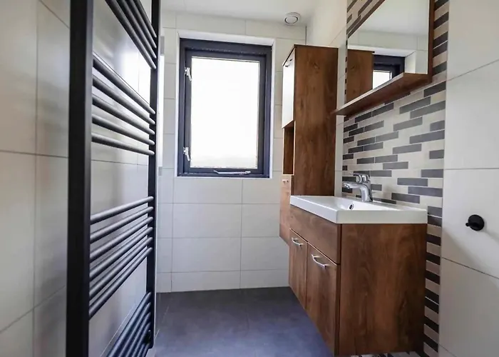 6 - Persoons Lakeside 15 Ewijk