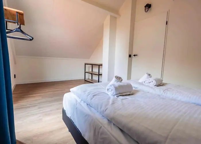 Holiday home 6 - Persoons Lakeside 15