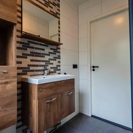 6 - Persoons Lakeside 15 Дом отдыха Ewijk